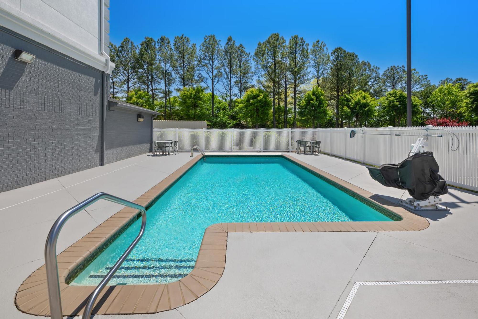 Spark By Hilton Homewood Birmingham Exterior photo
